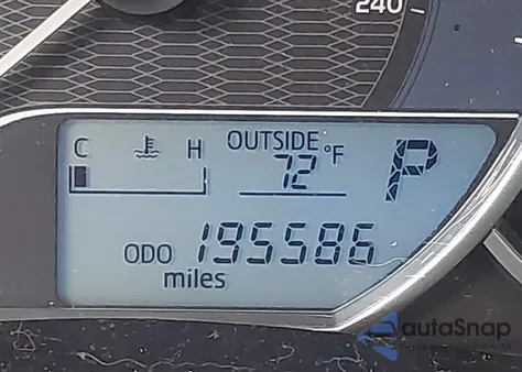 2014 Toyota Corolla Le Premium z USA, uszkodzony, nr VIN 2T1BURHE4EC172787